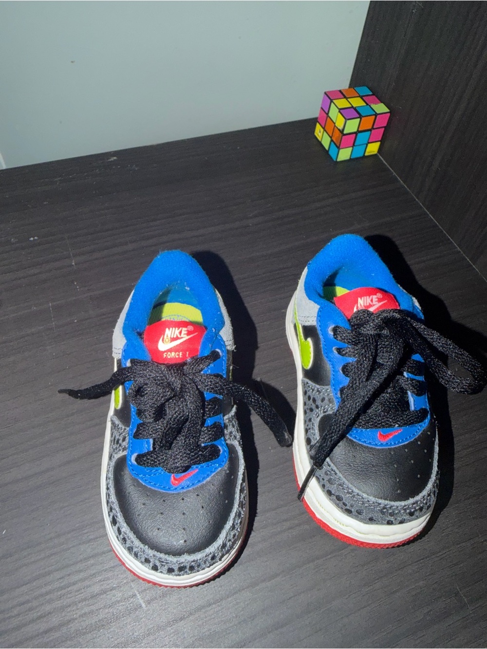 Nike Kids Black, Blue & Red Low-Top Sneakers